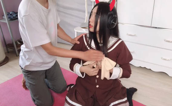 The character in the animation is so cool that I cum in her mouth - Manman