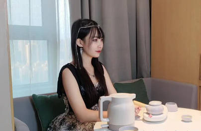 Lolita Club. I went home for National Day and brought tea to my manager and was finally penetrated by semen