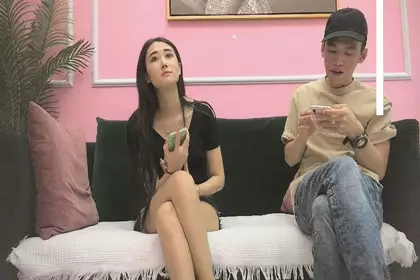 High-priced online appointment for the best peripheral, pure goddess abalone super pink, big black bull on the stage overflowing with lewd water, sofa close-up of the lasting intense