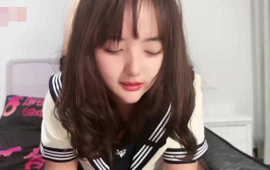 Xingba Original・Female college student's little hobby loves to eat chicken