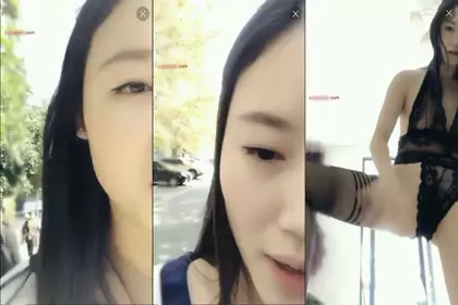 A long-haired junior high school student was shopping and had too much cum. She couldn't help but find a place to vent.