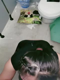 A sexy big ass young woman with open crotch and black stockings shows her face. She runs to the public beta late at night to hook up with a big brother and have a passionate sex. She gives a blowjob to a big cock in the toilet and lies on the floor to let the big brother fuck her.