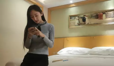 China Southern Airlines stewardess, 4500 Magic City Circle, high-heeled black silk goddess, sweet and gentle, such a beauty is rare, ultra-clear 4K angle voyeurism, the second part