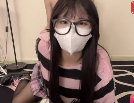 Caomei video original. The contrasting cousin actually seduced the virgin cousin-Xiao Miner