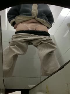 The latest leaked TP is in the changing room of a water park bathroom. It is hot and followed by various beauties with big white tits. The best beautiful holes are full of pubic hair. It is a real man's paradise. 285zx The latest leaked TP is in the changing room of a water park bathroom. It is hot and followed by various beauties with big white tits (1)