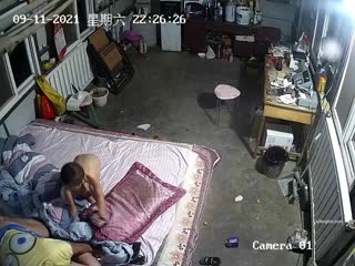 The value lies in the authenticity ㊙️The camera cracks the sex life of rural couples regardless of day or night㊙️After waking up from a nap, the big-assed slutty wife took the initiative to touch the hard cock and took off her pants and sat on it. Fully automatic 4_(new)