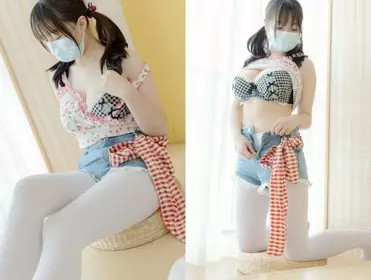 Weibo Internet celebrity Loli tender girl super big breasts [Girl Order] VIP group internal customization...