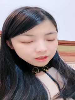 The purest student girl [Aiyo Tuan Tuan] wears a shirt with a bow tie ~ super big breasts ~ makes people want to pounce on her and taste the cheese! 1