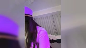 The best babe online celebrity goddess! Big breasts, big buttocks, high appearance! Sexy uniforms, sexy fishnet stockings, small scale temptation, white and tender breasts, pull open the underwear and rub the fat pussy Episode 04