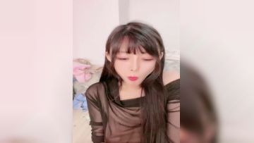 A sexy and charming little woman, with high-value black silk seduction, showing her face and flirting with wolf friends, hairless white tiger pussy, props thrusting and emitting white liquid, moaning and shooting Episode 10