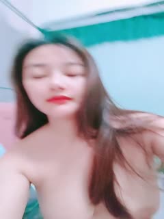 Yan value is very high breast-popping female model, the whole face to accompany wolf friends coquettish, lewd voice constantly, all kinds of provocative commotion to stimulate wolf friends, the best big tits pink force...