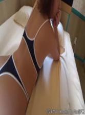 [No Code] Fashion Blogger in Sea Film