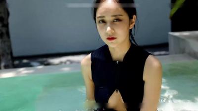 Joolyn Samui custom tour shoot.