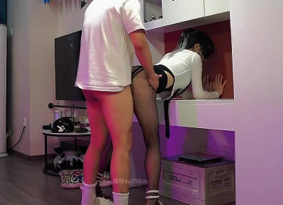 Rear entry pile driver and svj798ds of guest room