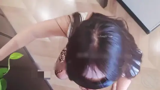 Brother in law's internal shooting of the best contrast of the best yoga sister-in-law 75-the hotel opens the door to have sex and let her masturbate outside the door to be watched by passers-