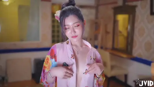 Japanese style cherry blossom sister vacuum bathrobe boldly release temptation direct strike