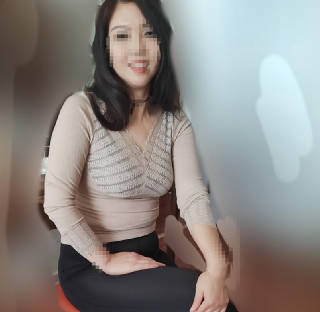 To work for aunt Liu, a colleague's little fat mother.