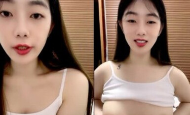 Colorful anchor kindergarten teacher: pure female teacher sways her breasts between classes, honey holes open after school and contrast with lewdness!