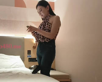 I have an appointment with a beautiful sister dressed in very sexy clothes-Brother Qiang