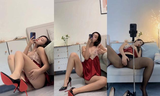 High Yan value big milk young woman [Yao Yao] top figure contrast Biao, huge breasts, buttocks and legs slender home fun selfie outflow