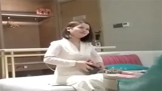 Mr. Shen's Goddess was inserted and called the top stunner tart.