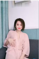 Coquettish beauty little sister too lonely had to masturbate at home to show everyone