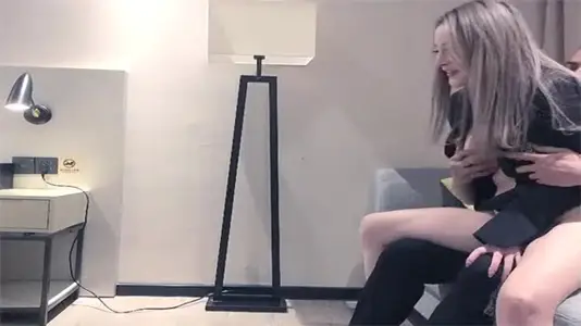 Guangzhou new Jue pa goddess! Black skirt meat elder sister gourmet temptation hot record