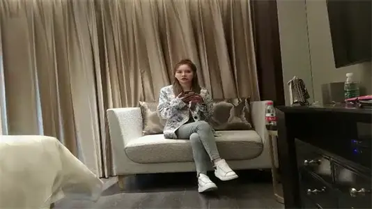 High ponytail net red peripheral sister jeans package slender legs! Little brother crazy plug fierce dry call value