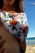 Seaside Vacation Fights! Girlfriend beach passion lingering, waves over the sound of the waves!