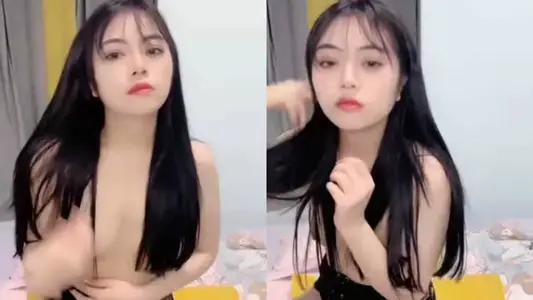 Black silk slut is a whore! Rub milk button point passion interaction, props masturbation climax spray water