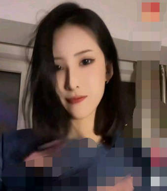 Cape Community. The child woke up and wanted to drink milk. I inserted my sister-in-law in the back.