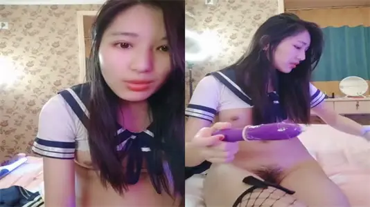 The best beautiful girl is hungry and thirsty! Props masturbating the whole process of lecherous expression record